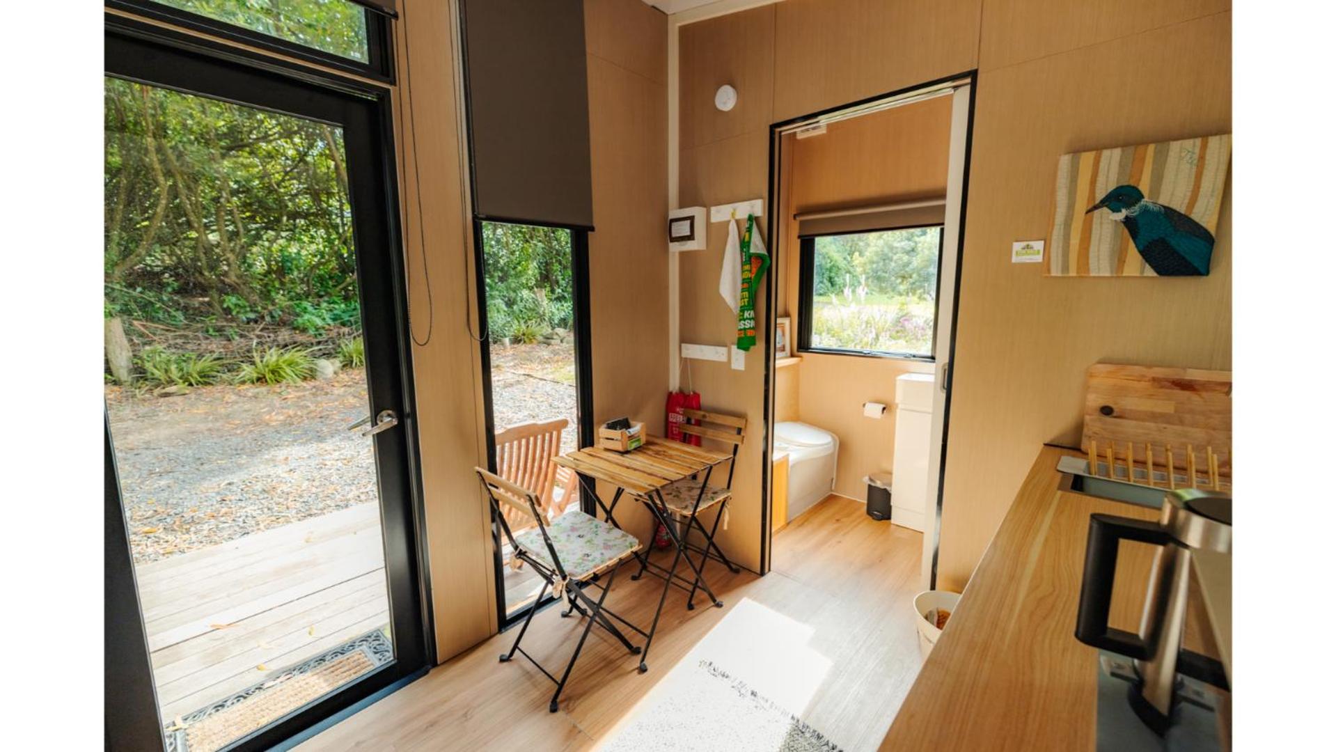 Pekapeka Tiny House By Tiny Away Villa Owaka Exteriör bild